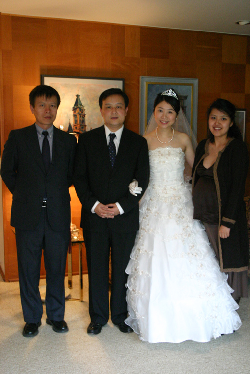 18. At Lu Hua and Wang Leyi's Wedding. April 07