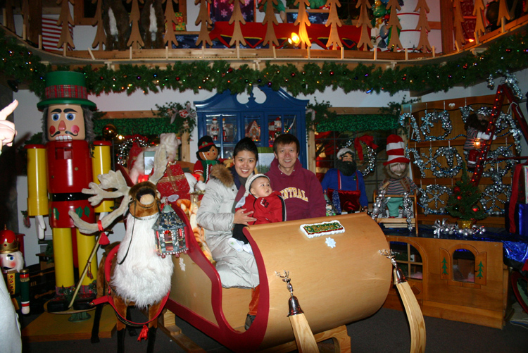 67. Santa's House 2, Christmas 07