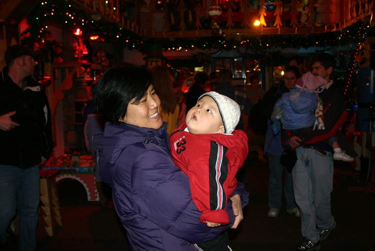 67. Santa's House 3, Christmas 07