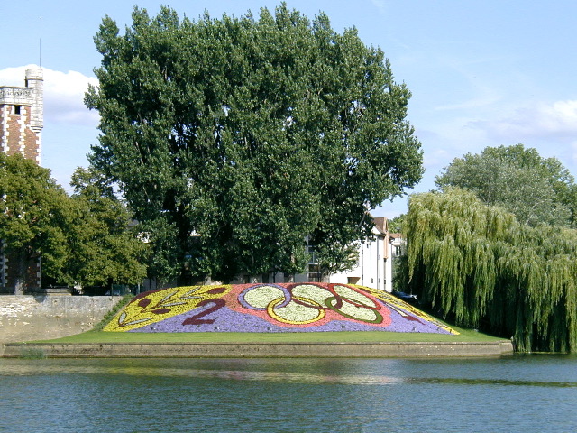 049-2004Sign
